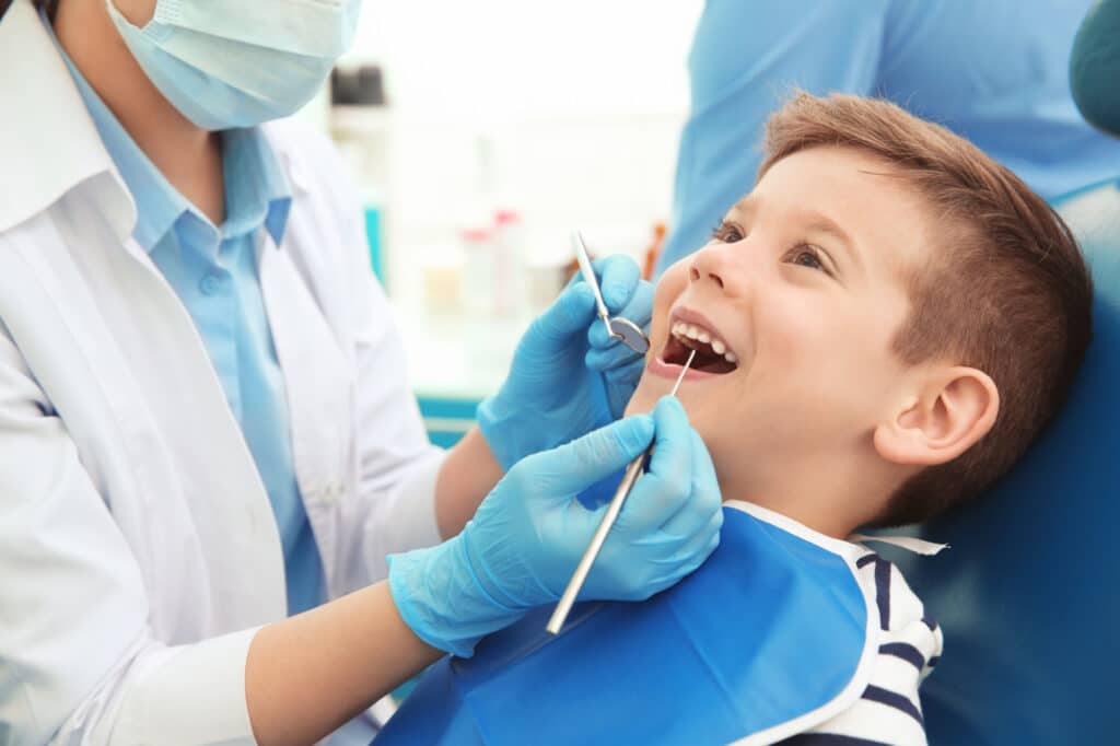 Horizon City Dental Care Dr. Dyer provides dental services including dentures, teeth extraction, cosmetic & family dentistry in Horizon City, TX. ph: 915-613-0983.